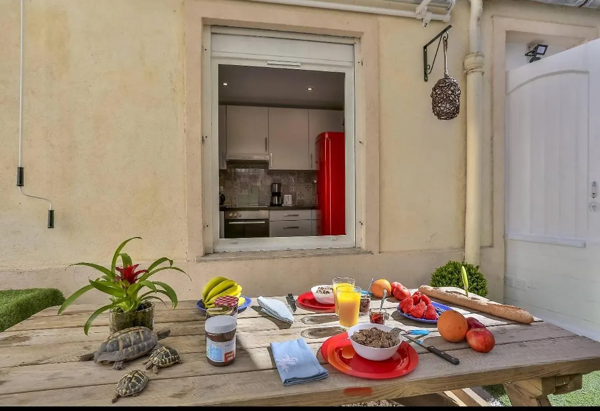 Le Refuge Avec Terrasse Et Jardin, En Plein Centre-Ville, Gare 5 Minutes A Pieds Nizza 0*,  Francia
