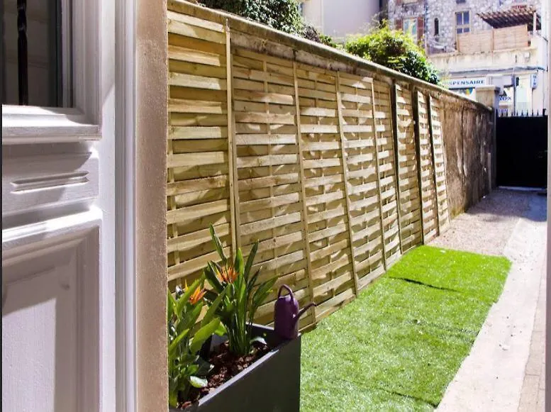 Appartamento Le Refuge Avec Terrasse Et Jardin, En Plein Centre-Ville, Gare 5 Minutes A Pieds Nizza