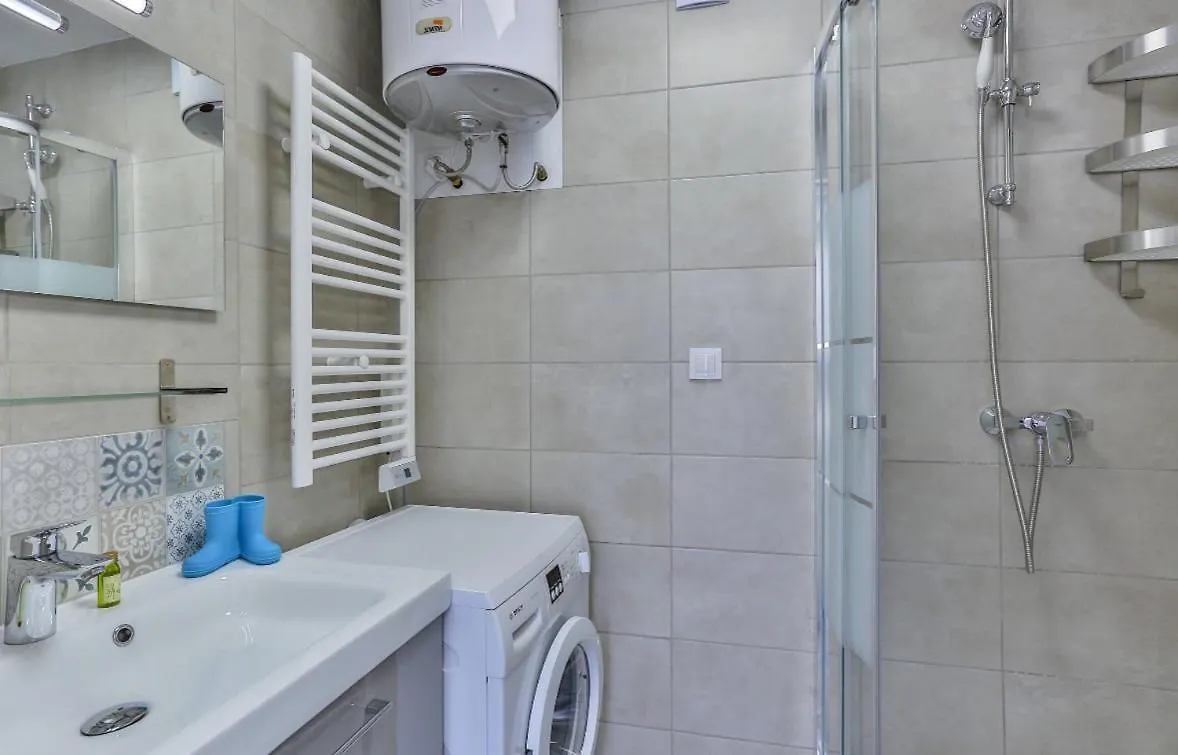 Le Refuge Avec Terrasse Et Jardin, En Plein Centre-Ville, Gare 5 Minutes A Pieds Nice Apartamento