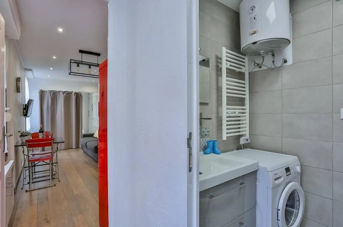 Апартаменты Le Refuge Avec Terrasse Et Jardin, En Plein Centre-Ville, Gare 5 Minutes A Pieds Ницца