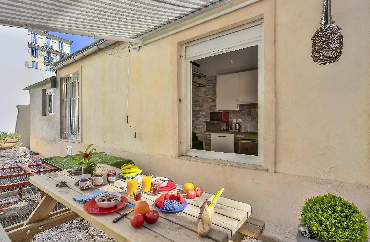 Le Refuge Avec Terrasse Et Jardin, En Plein Centre-Ville, Gare 5 Minutes A Pieds Nice Apartamento