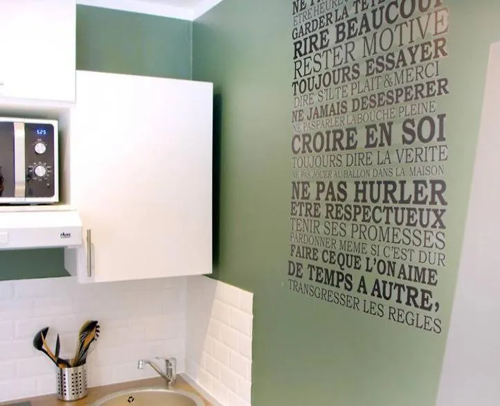 Apartamento Le Refuge Avec Terrasse Et Jardin, En Plein Centre-Ville, Gare 5 Minutes A Pieds Nice França
